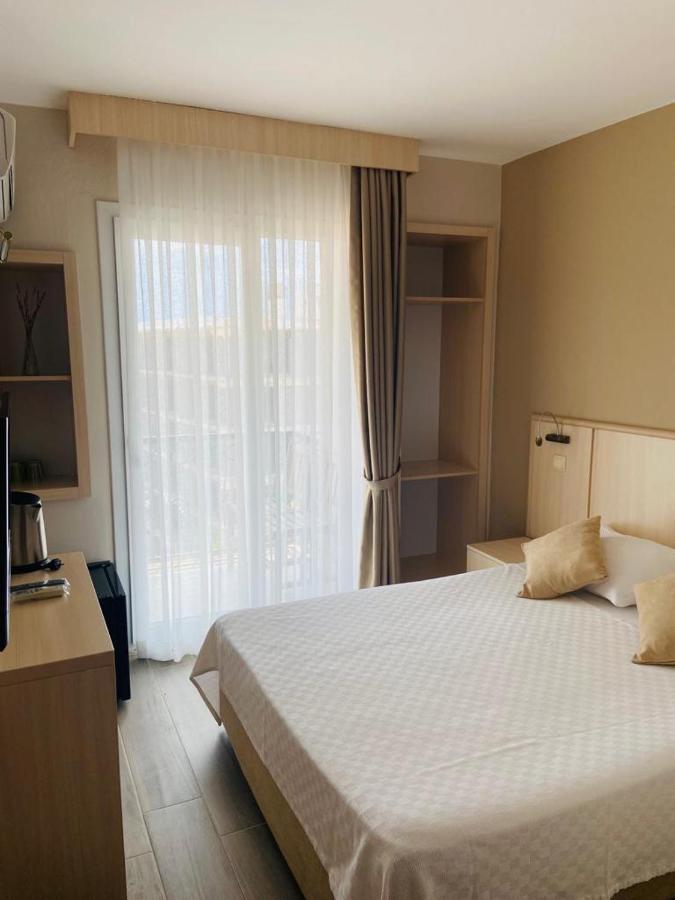 Ileri Hotel & Apartments เซสเม ภายนอก รูปภาพ
